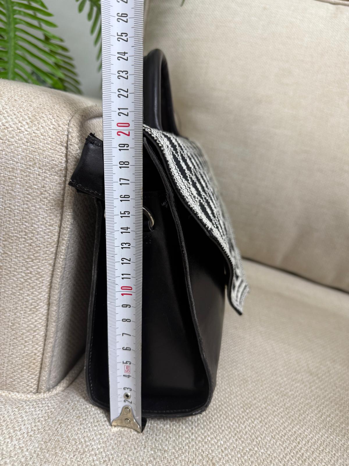 Inverted Kufiya Leather Purse