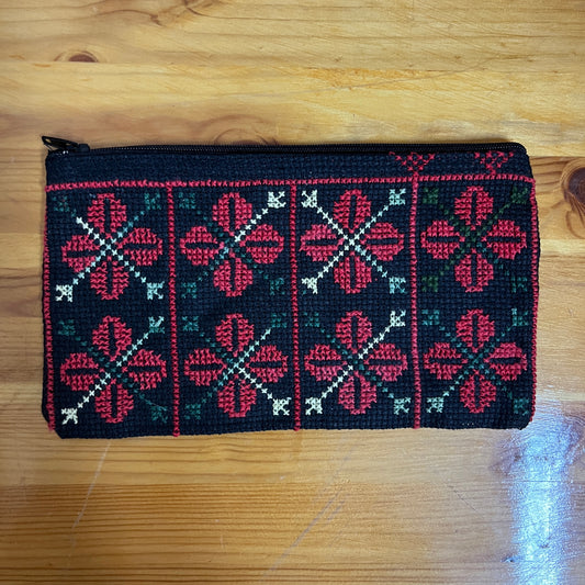Traditional Palestinian Tatreez Pouch